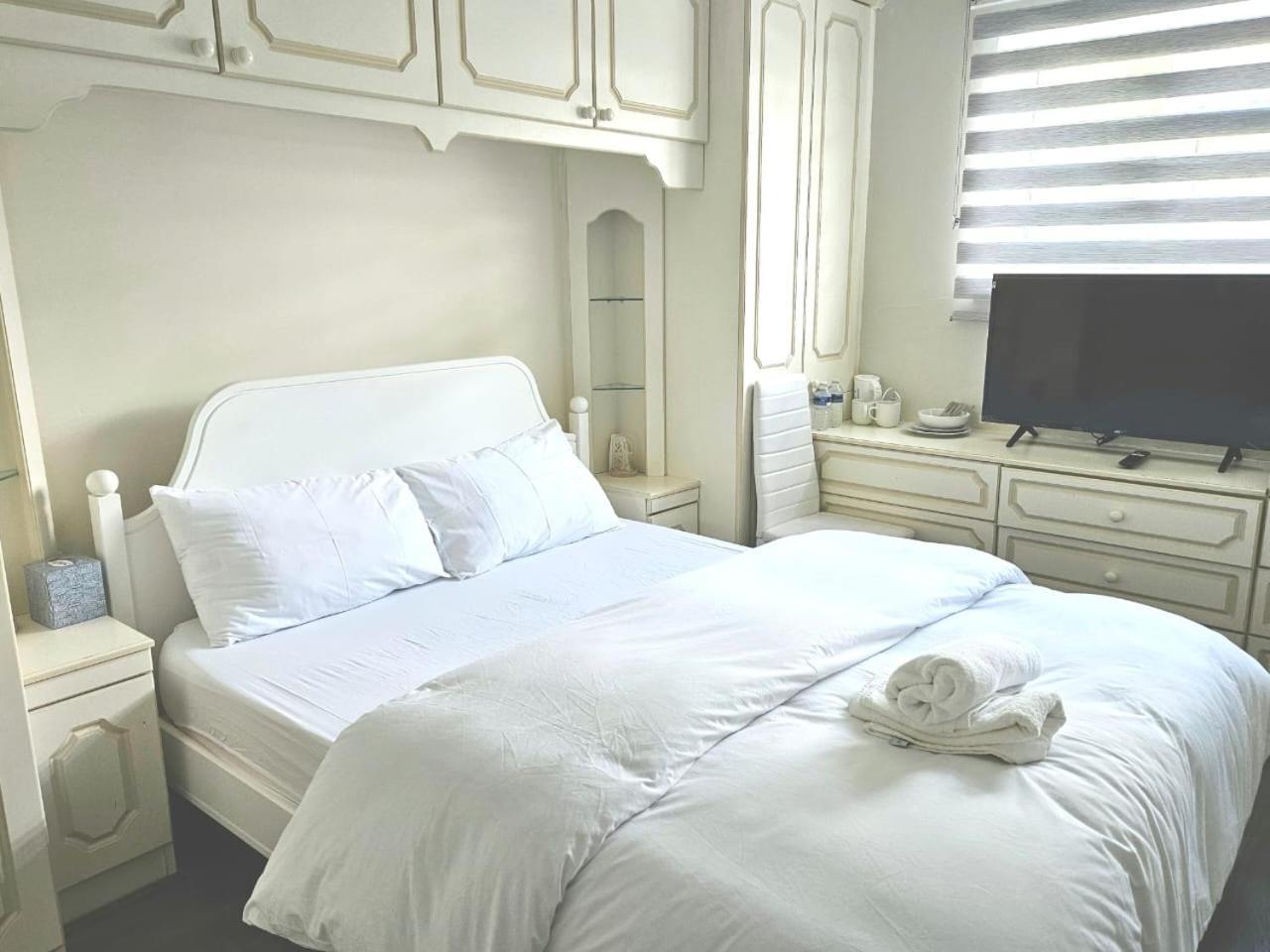 Jays-Rooms Pitsea Extérieur photo